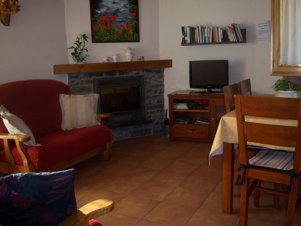 Affittacamere Casa Rogel Llesuy Esterno foto